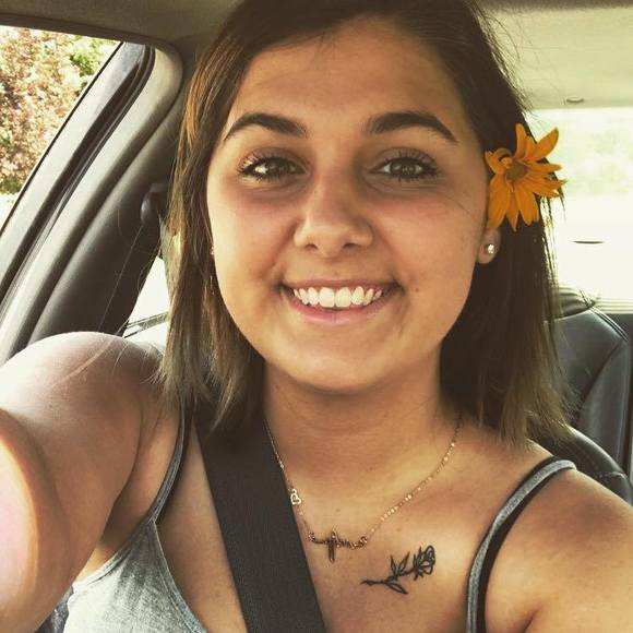 Meet your Posher, Emily - Picture 1 of 1